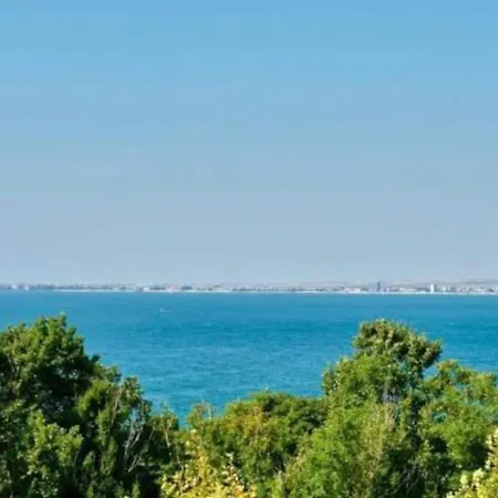 Inviting Modern 1-Bed Apartment In Sveti Vlas