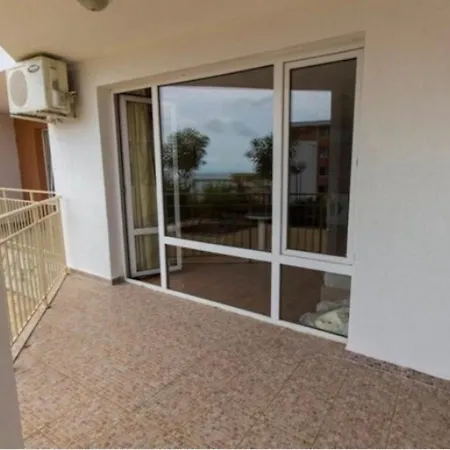 Inviting Modern 1-Bed Apartment In Sveti Vlas * Sveti Vlas